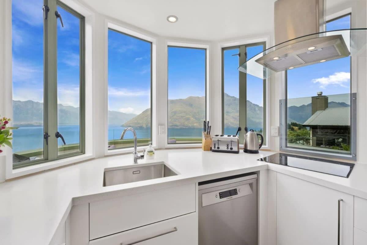 Villa Ruby'S Fernhill Vista Distretto di Distretto di Queenstown Esterno foto