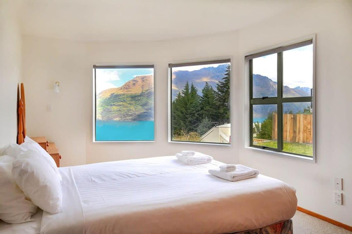 Villa Ruby'S Fernhill Vista Distretto di Distretto di Queenstown Esterno foto