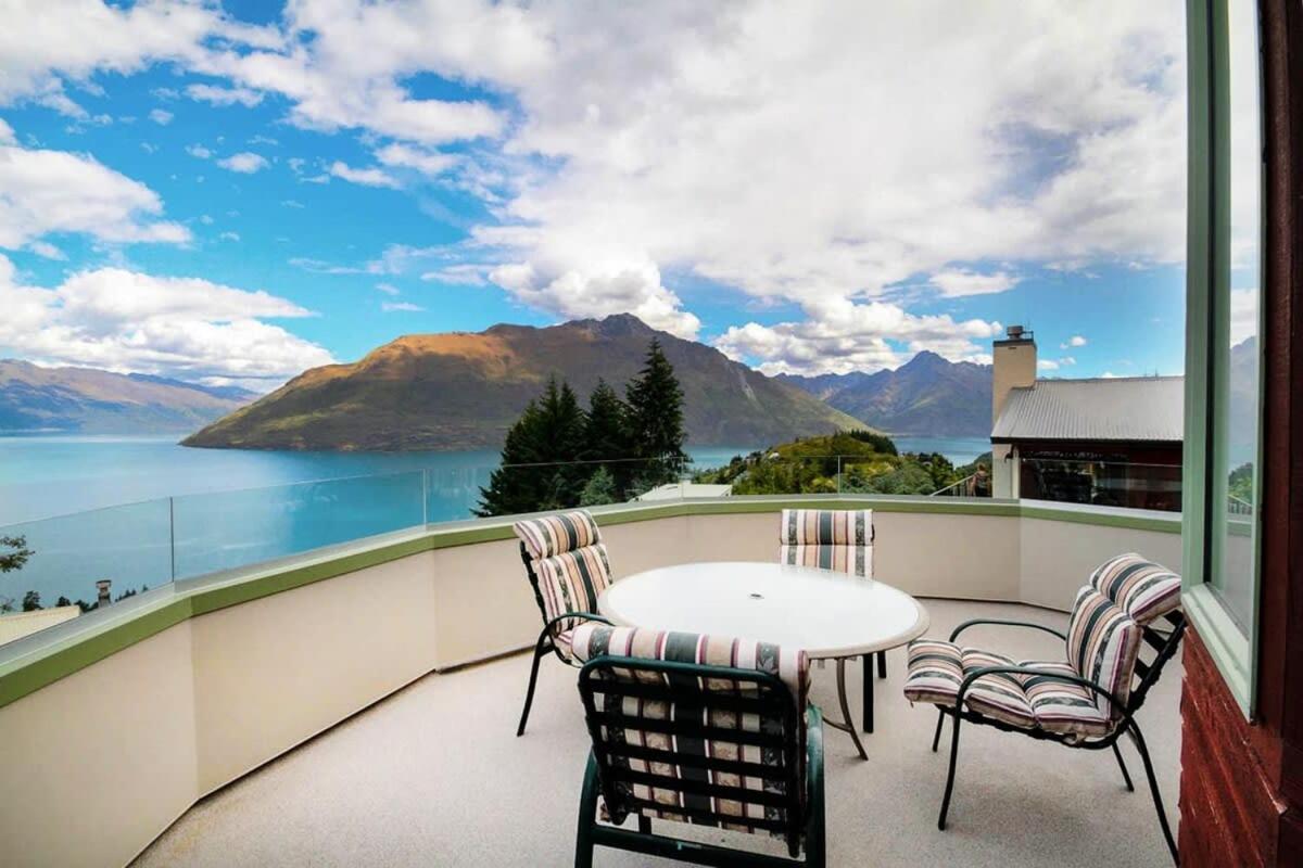 Villa Ruby'S Fernhill Vista Distretto di Distretto di Queenstown Esterno foto